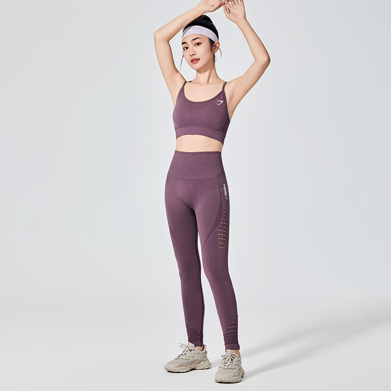 Legging Olahraga Wanita dengan Desain Jaring